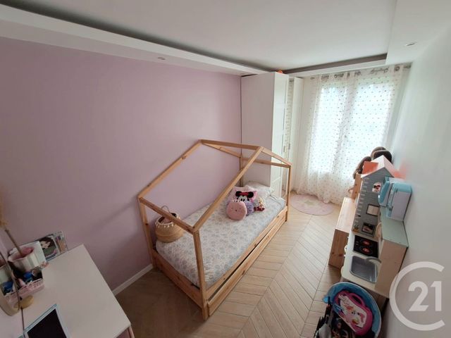 Appartement F5 à louer - 5 pièces - 100.0 m2 - MASSY - 91 - ILE-DE-FRANCE - Century 21 Etude Ronsard