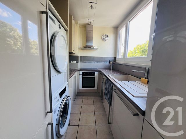 Appartement F3 à louer - 3 pièces - 56.43 m2 - L HAY LES ROSES - 94 - ILE-DE-FRANCE - Century 21 Etude Ronsard