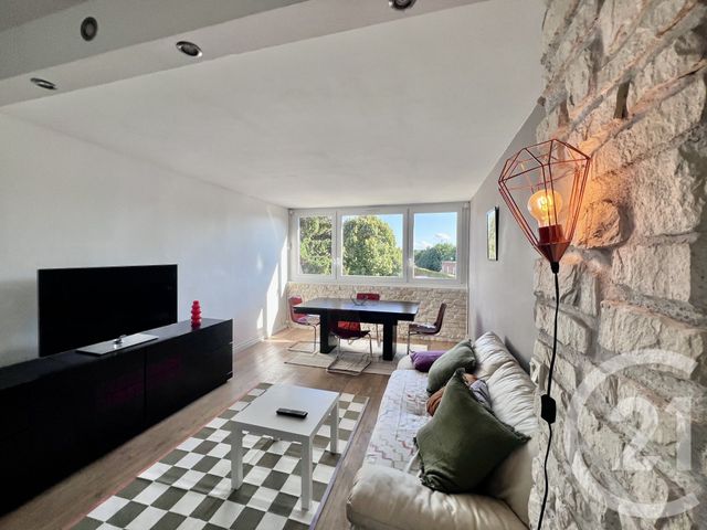 Appartement F3 à louer - 3 pièces - 56.43 m2 - L HAY LES ROSES - 94 - ILE-DE-FRANCE - Century 21 Etude Ronsard