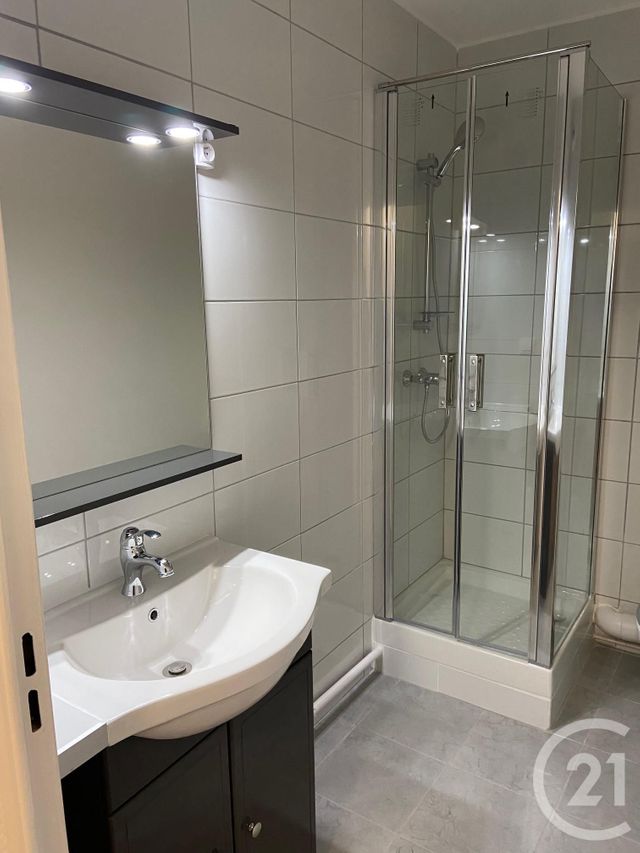 Appartement F1 à louer - 1 pièce - 27.87 m2 - PALAISEAU - 91 - ILE-DE-FRANCE - Century 21 Etude Ronsard