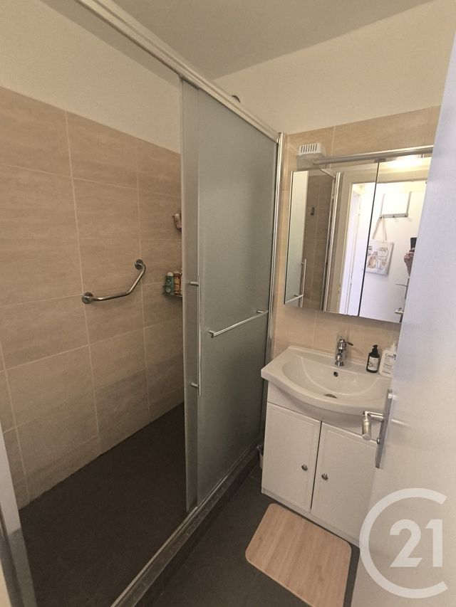Appartement F5 à vendre - 5 pièces - 74.54 m2 - MASSY - 91 - ILE-DE-FRANCE - Century 21 Etude Ronsard
