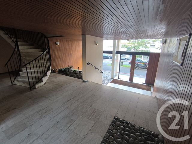 Appartement F3 à vendre - 3 pièces - 64.32 m2 - MASSY - 91 - ILE-DE-FRANCE - Century 21 Etude Ronsard