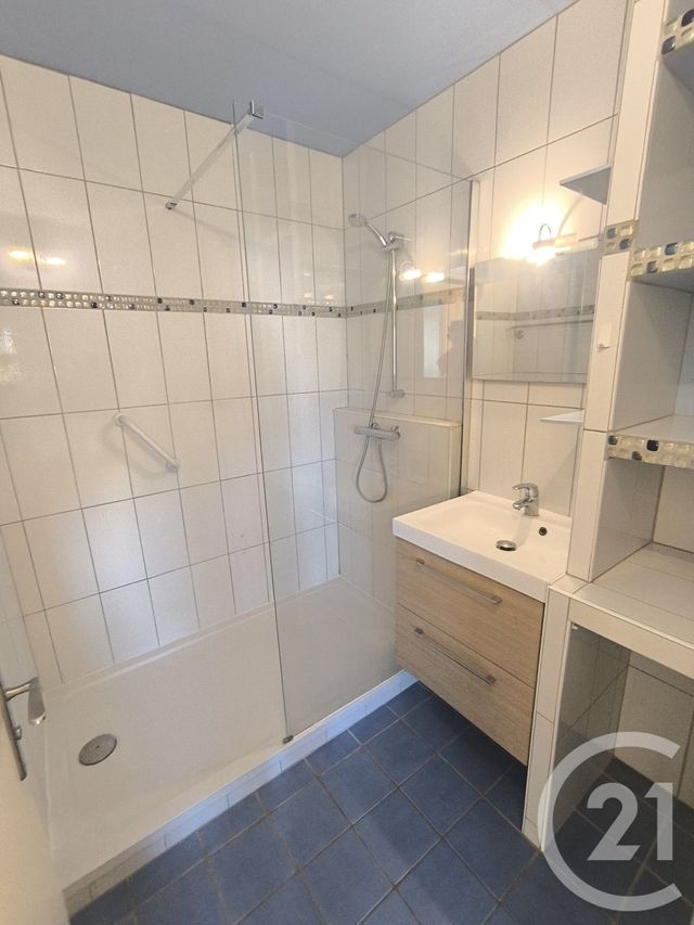 Appartement F3 à vendre - 3 pièces - 64.32 m2 - MASSY - 91 - ILE-DE-FRANCE - Century 21 Etude Ronsard