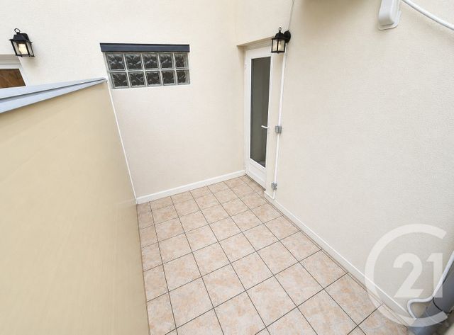 Appartement F2 à vendre - 2 pièces - 28.8 m2 - MASSY - 91 - ILE-DE-FRANCE - Century 21 Etude Ronsard