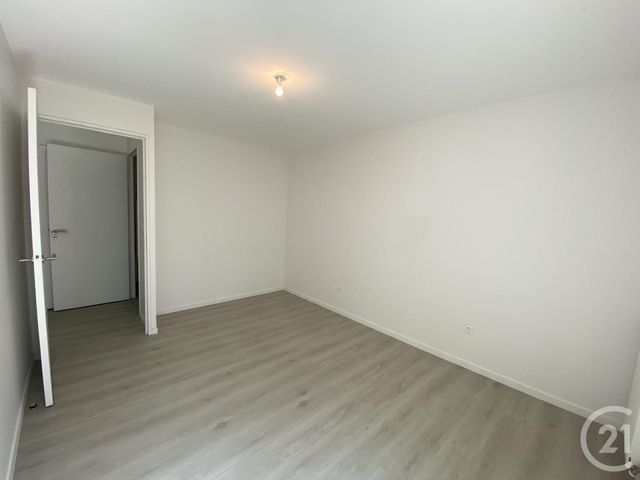 Appartement F3 à louer - 3 pièces - 54.6 m2 - MASSY - 91 - ILE-DE-FRANCE - Century 21 Etude Ronsard