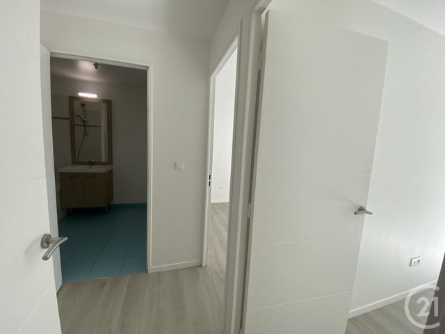Appartement F3 à louer - 3 pièces - 54.6 m2 - MASSY - 91 - ILE-DE-FRANCE - Century 21 Etude Ronsard