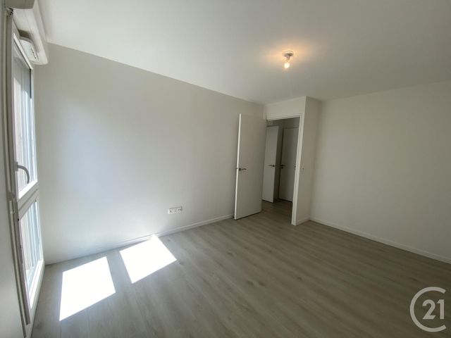 Appartement F3 à louer - 3 pièces - 54.6 m2 - MASSY - 91 - ILE-DE-FRANCE - Century 21 Etude Ronsard
