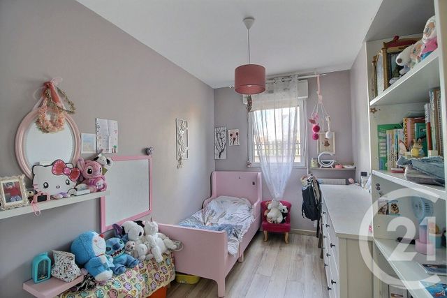 Appartement F3 à vendre - 3 pièces - 61.07 m2 - MASSY - 91 - ILE-DE-FRANCE - Century 21 Etude Ronsard
