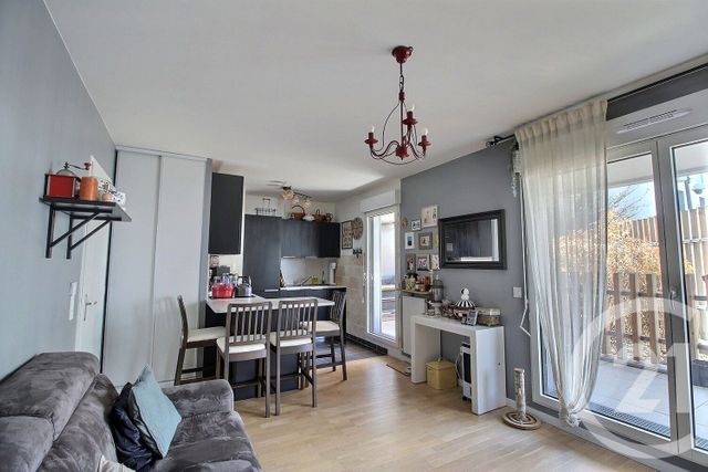 Appartement F3 à vendre - 3 pièces - 61.07 m2 - MASSY - 91 - ILE-DE-FRANCE - Century 21 Etude Ronsard