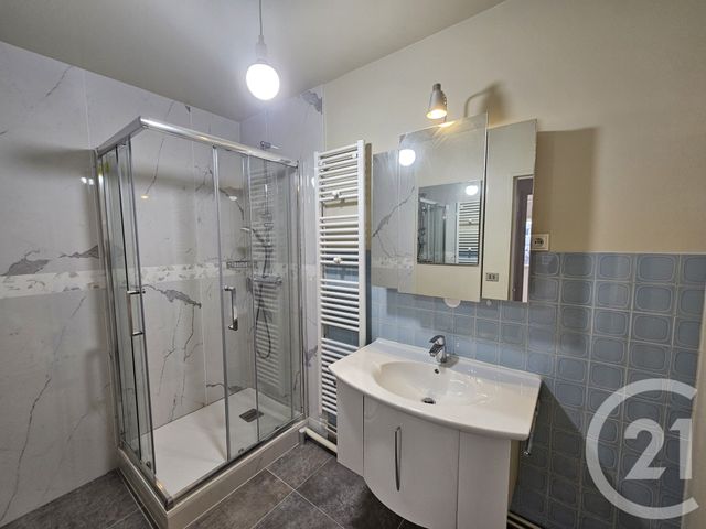 Appartement F3 à louer - 3 pièces - 74.23 m2 - VELIZY VILLACOUBLAY - 78 - ILE-DE-FRANCE - Century 21 Etude Ronsard